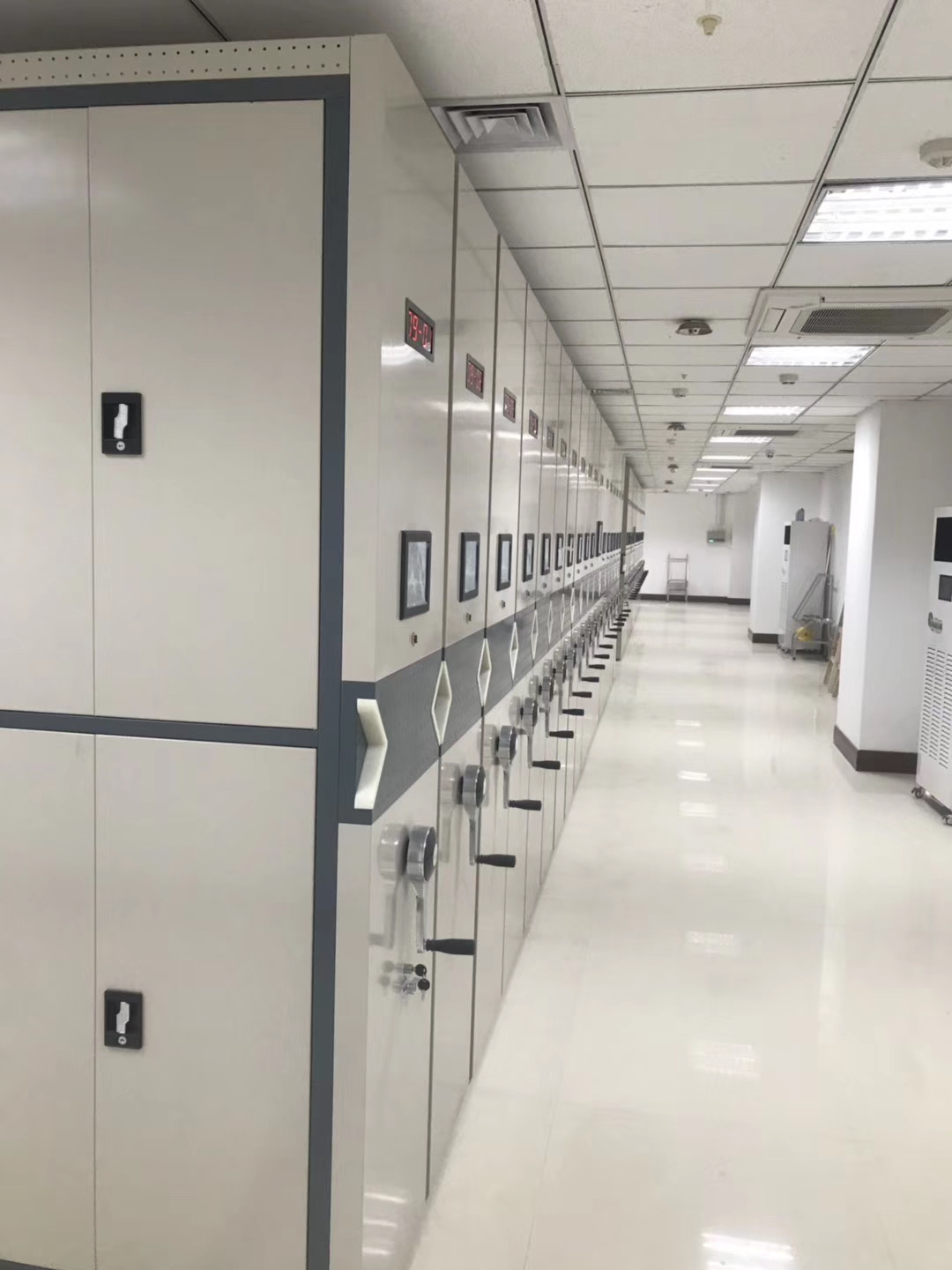 鋼制檔案密集架檔案柜特性有哪些？